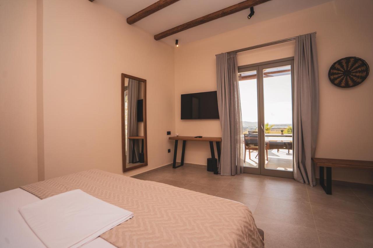 Kouros Blanc Resort & Suites Pounda Exterior photo